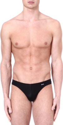GROOVIN' V&ndash;cut bikini briefs