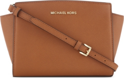 michael michael kors lea medium leather flap messenger bag