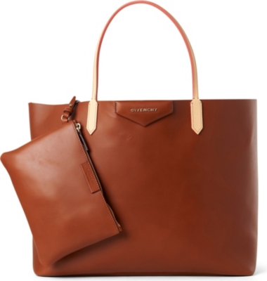 GIVENCHY Antigona large shopper (Camel