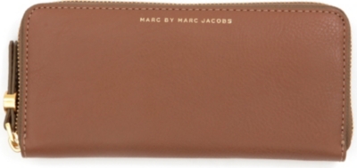 MARC BY MARC JACOBS Globetrotter zip-around wallet