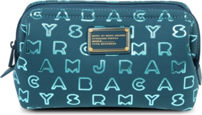 MARC BY MARC JACOBS Neon Lights Big Blitz make-up bag
