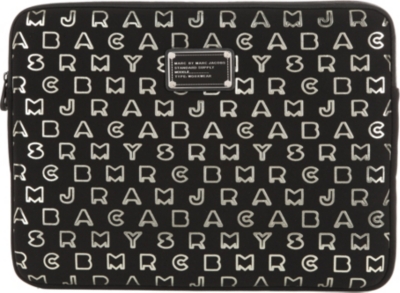 MARC BY MARC JACOBS Dreamy embossed 13