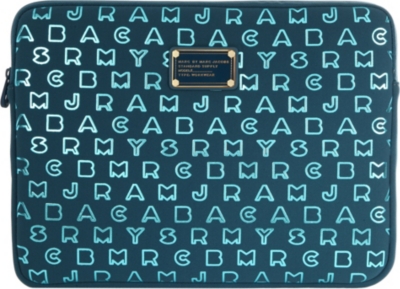 MARC BY MARC JACOBS Dreamy embossed 13