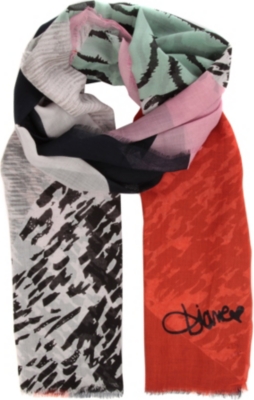 DIANE VON FURSTENBERG Hanovar printed scarf