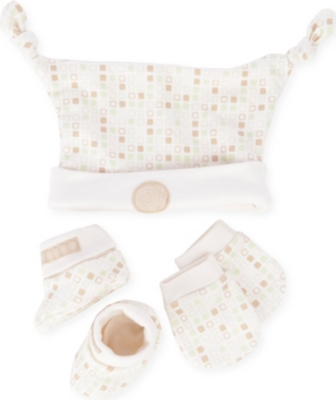 NATURES PUREST Tiny Squares Hat Mitts and Bootees set