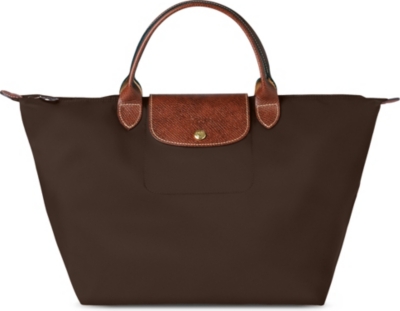 LONGCHAMP Le Pliage medium handbag in chocolate