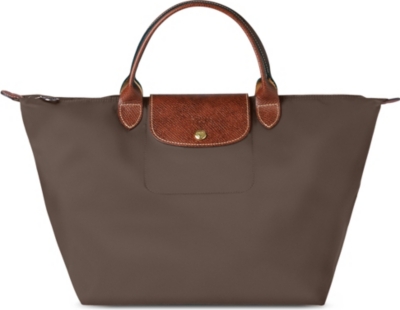 LONGCHAMP Le Pliage medium handbag in taupe (Taupe