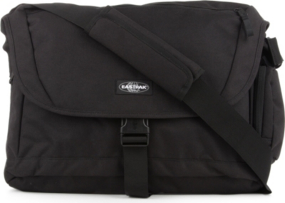 EASTPAK Pytt 18