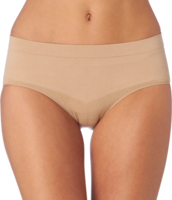 SPANX Slim Cognito seamless control briefs