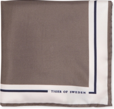 TIGER OF SWEDEN Praiano silk pocket square