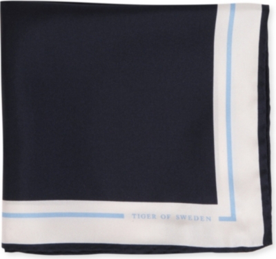 TIGER OF SWEDEN Praiano silk pocket square