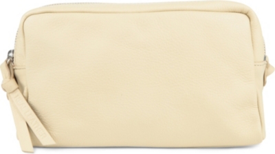 MAKE Medium leather wash bag