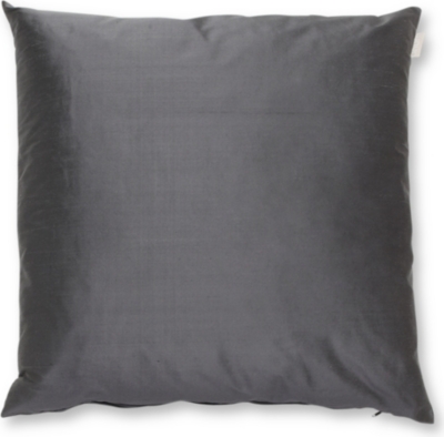LINUM Silk cushion
