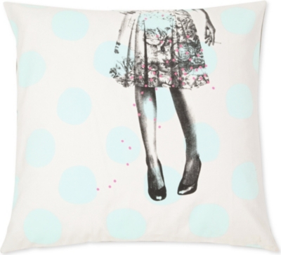LA CERISE SUR LE GATEAU Spotty Alice cushion cover