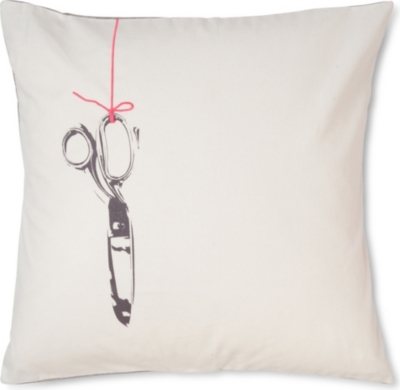 LA CERISE SUR LE GATEAU Silk cushion cover