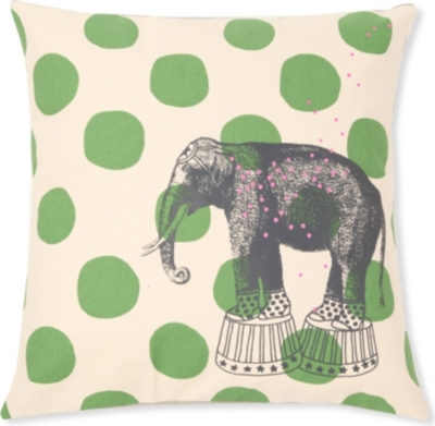LA CERISE SUR LE GATEAU Elephant cushion cover