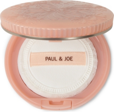 PAUL & JOE Pressed powder compact