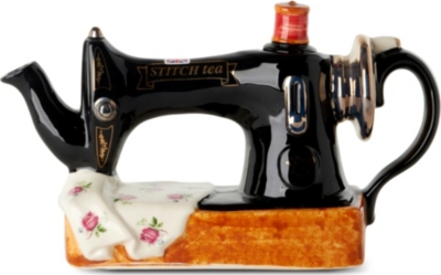 CARTERS Sewing machine teapot