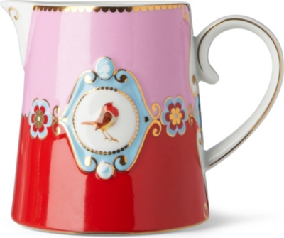 LOVE BIRDS Love birds milk jug red&frasl;pink medallion