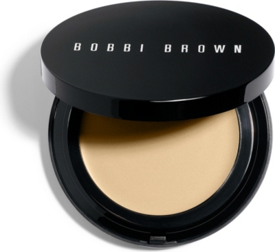 BOBBI BROWN Oil&ndash;Free Even Finish compact foundation (Natural