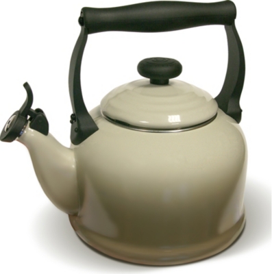 LE CREUSET Kettle