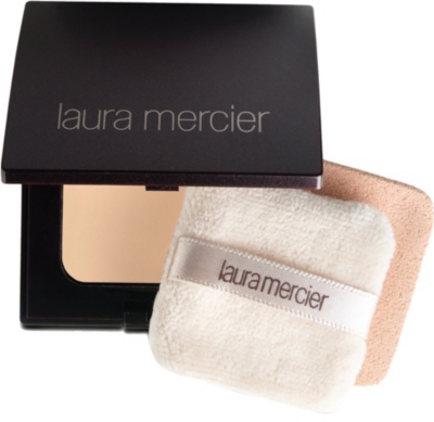 LAURA MERCIER Foundation powder