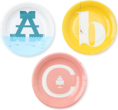 CUBIC A to Z paper plates