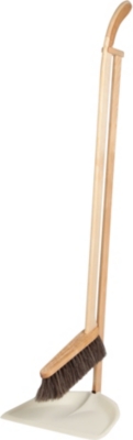 IRIS HANTVERK Tall dustpan and brush set