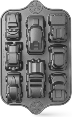 NORDICWARE Sweet rides classic car pan