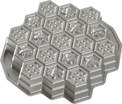 NORDICWARE Honeycomb pull-apart cake pan