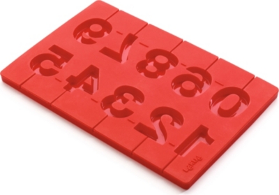 LEKUE 3D birthday lollipop moulds