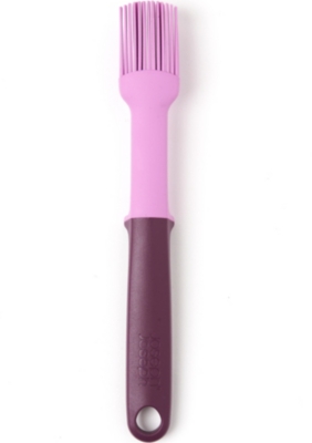 JOSEPH JOSEPH Elevate™ pastry brush