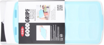 GOOD GRIPS No-Spill ice cube tray