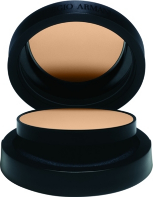 GIORGIO ARMANI Lasting Silk UV compact (03