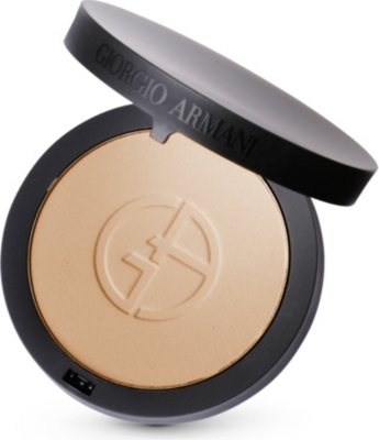 GIORGIO ARMANI Luminous Silk powder