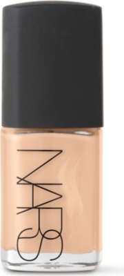 NARS Sheer Glow foundation (Punjab