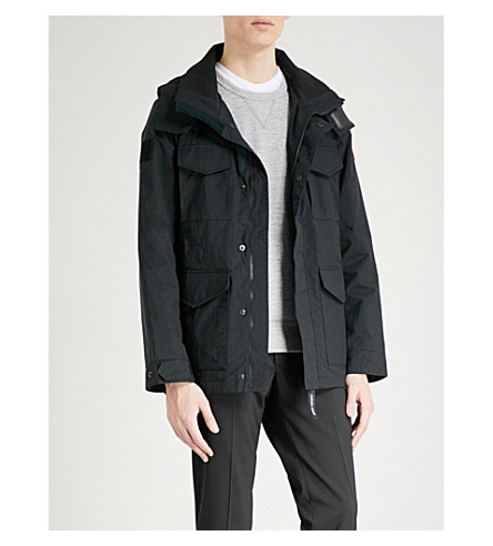 canada goose voyager hooded parka jacket canada goose voyager hooded parka jacket