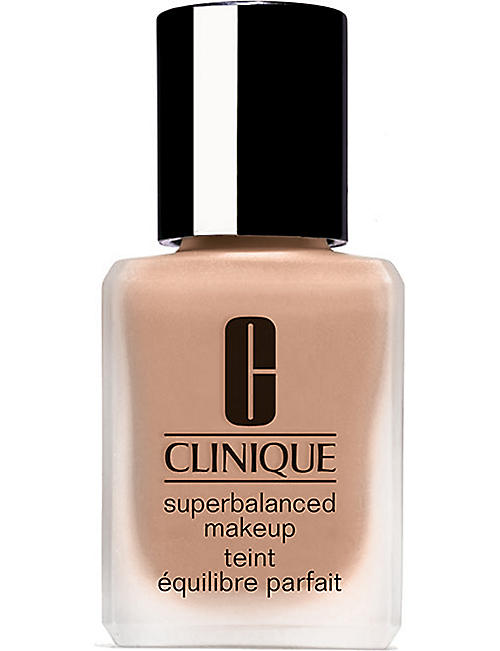 CLINIQUE: Superbalanced Makeup