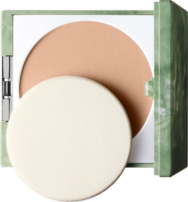CLINIQUE Almost Powder Makeup SPF 15