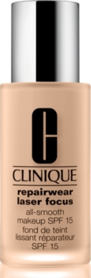 CLINIQUE Repairwear Laser Focus All&ndash;Smooth Makeup SPF 15