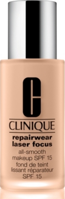 CLINIQUE Repairwear Laser Focus All&ndash;Smooth Makeup SPF 15