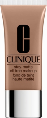 CLINIQUE Stay-Matte Oil-Free foundation (Beige
