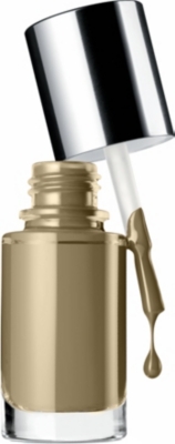 CLINIQUE A Different Nail Enamel For Sensitive Skins