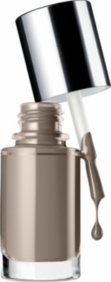 CLINIQUE A Different Nail Enamel For Sensitive Skins