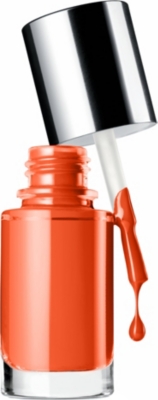 CLINIQUE A Different Nail Enamel For Sensitive Skins