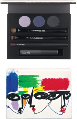 MAC Smoky Eye Kit By Julie Verhoeven/Plum