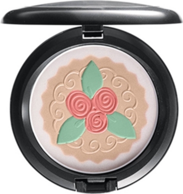 MAC Baking Beauties Pearlmatte Face Powder