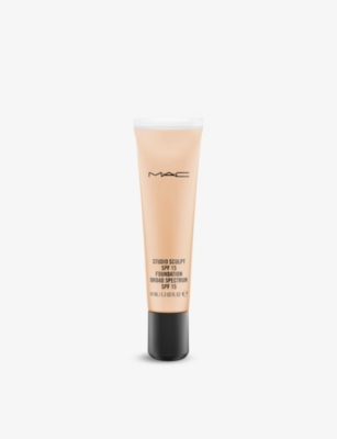 MAC Studio Sculpt SPF 15 Foundation