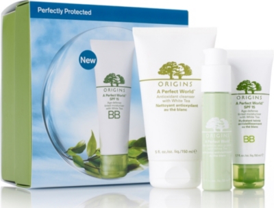 ORIGINS Limited Edition Perfectly Protected set - medium