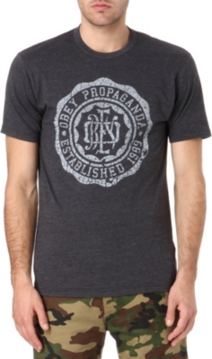 OBEY College crest t-shirt